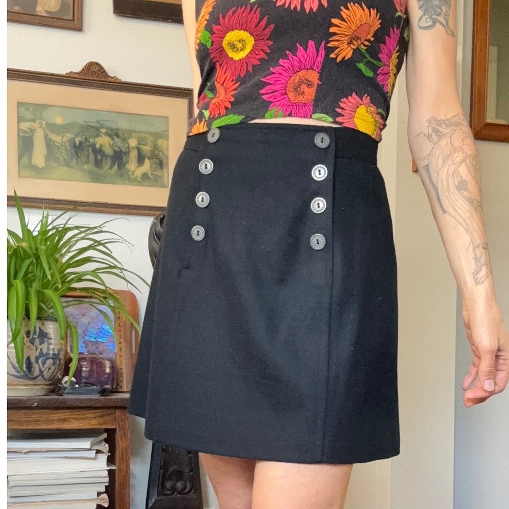 Vintage Express 90s Black High Waisted Decorative Button Front A-Line Mini Skirt